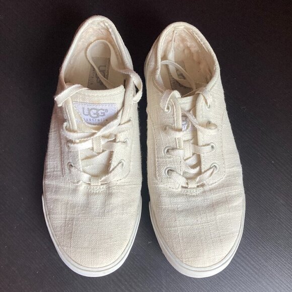 Women's UGG Australia Beige Cream Lace Up Casual Sneaker Shoes Size 3 US - Picture 1 of 12